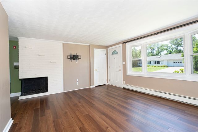 18 Brookfield Ter 0, Framingham, MA 01701