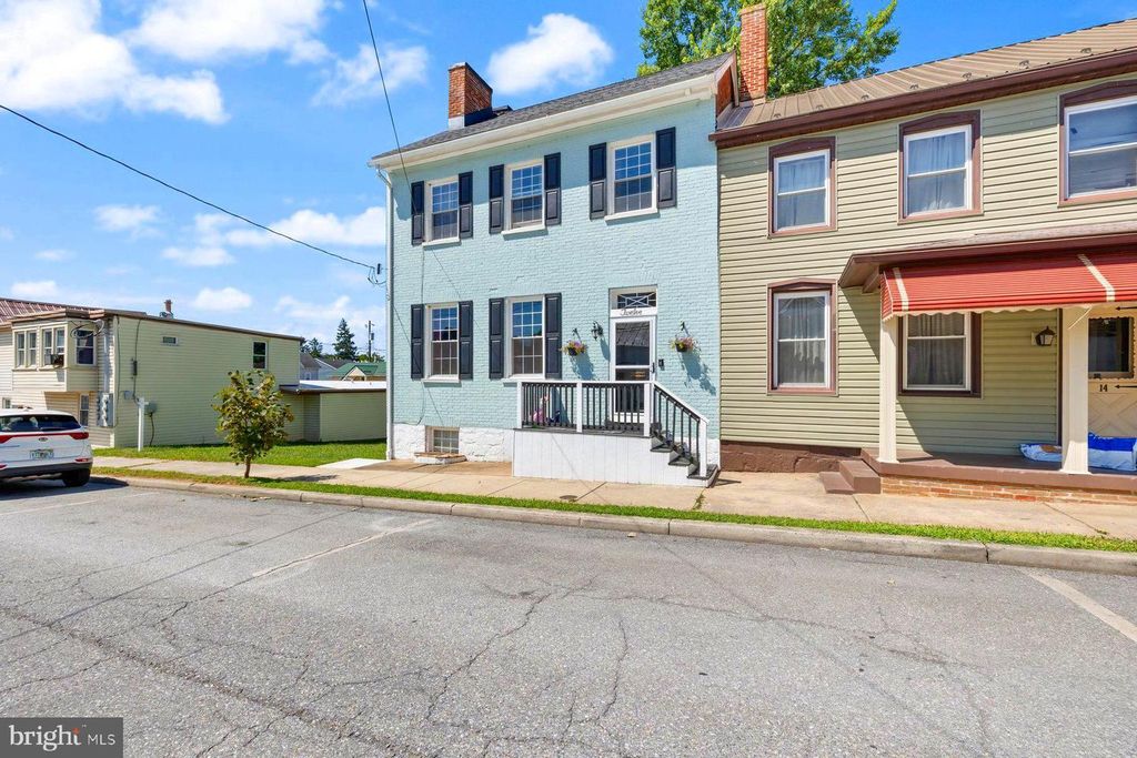 12 N VERMONT ST, Williamsport, MD 21795