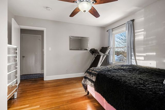 96 N Main St 3, Andover, MA 01810