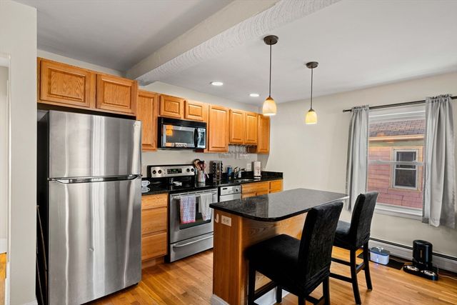 96 N Main St 3, Andover, MA 01810