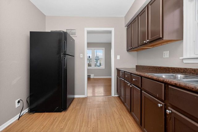 5353 N 56th STREET, Milwaukee, WI 53218