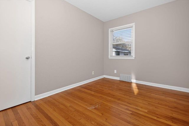 5353 N 56th STREET, Milwaukee, WI 53218