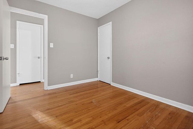 5353 N 56th STREET, Milwaukee, WI 53218