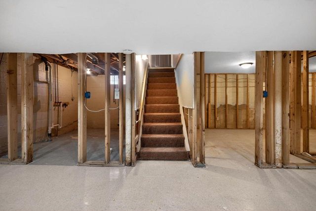 5353 N 56th STREET, Milwaukee, WI 53218