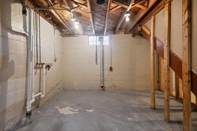 5353 N 56th STREET, Milwaukee, WI 53218