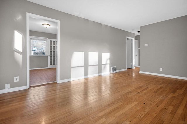 5353 N 56th STREET, Milwaukee, WI 53218