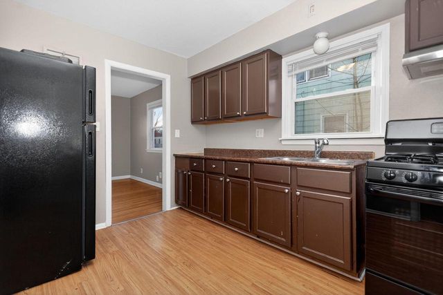 5353 N 56th STREET, Milwaukee, WI 53218