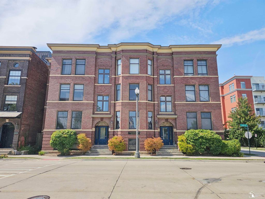 112 Watson Street, Detroit, MI 48201