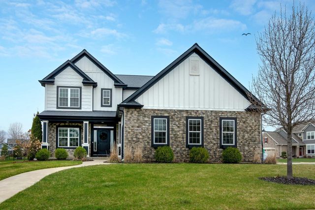 19677 Yorktown PLACE, Bristol, WI 53104