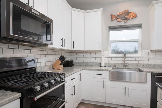 19677 Yorktown PLACE, Bristol, WI 53104