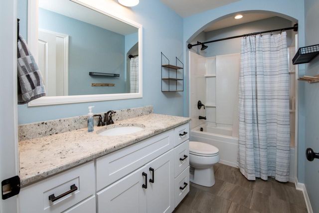 19677 Yorktown PLACE, Bristol, WI 53104