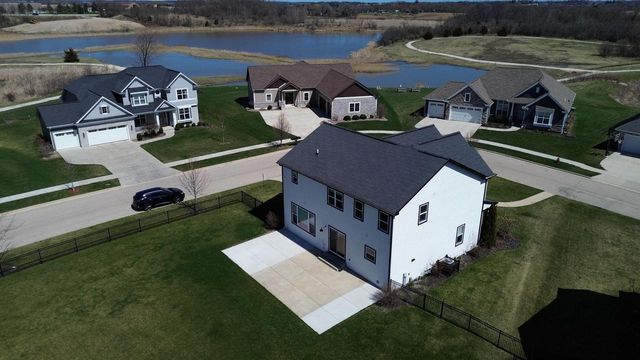 19677 Yorktown PLACE, Bristol, WI 53104