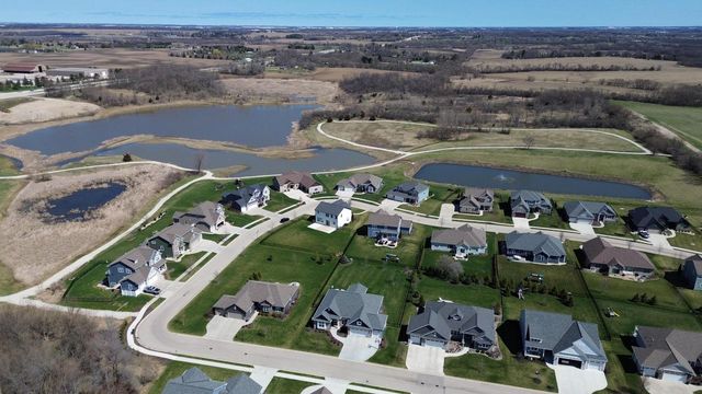 19677 Yorktown PLACE, Bristol, WI 53104