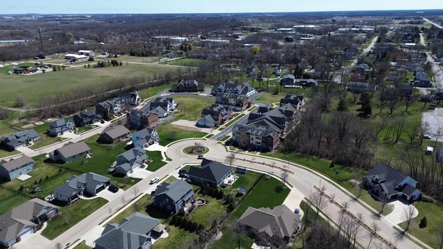 19677 Yorktown PLACE, Bristol, WI 53104