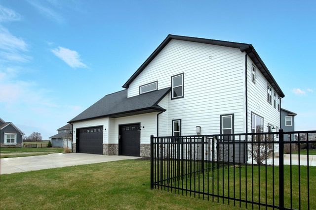19677 Yorktown PLACE, Bristol, WI 53104