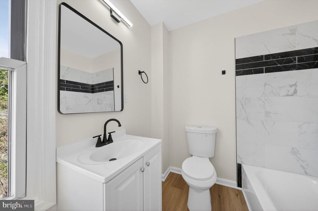 Image 37 of property listing at 5923 KAVON AVE, Baltimore, MD 21206