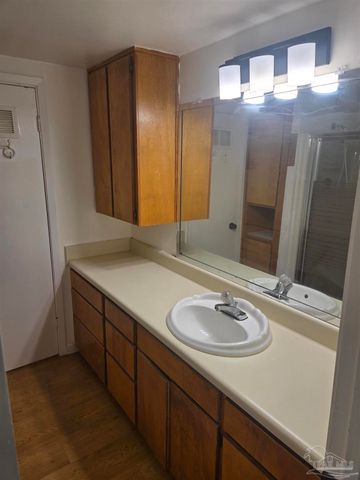 6319 Denver Ave, Pensacola, FL 32526