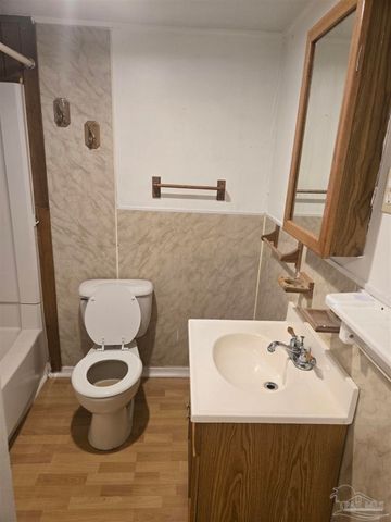 6319 Denver Ave, Pensacola, FL 32526