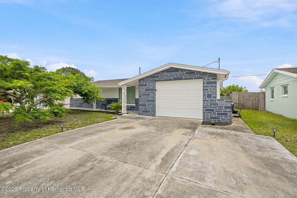 5334 Casino Drive, Holiday, FL 34690