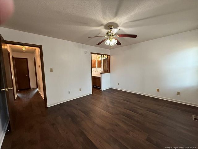 6814 Foxton Court, Fayetteville, NC 28304