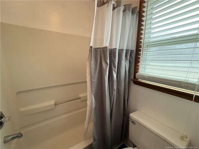 6814 Foxton Court, Fayetteville, NC 28304