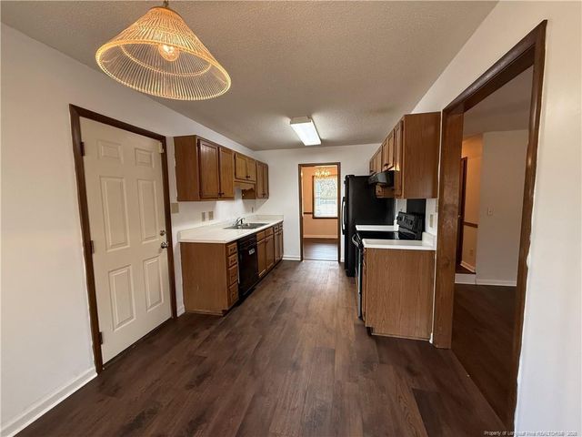 6814 Foxton Court, Fayetteville, NC 28304