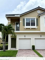 3051 SE Lexington Lakes Drive 202, Stuart, FL 34994