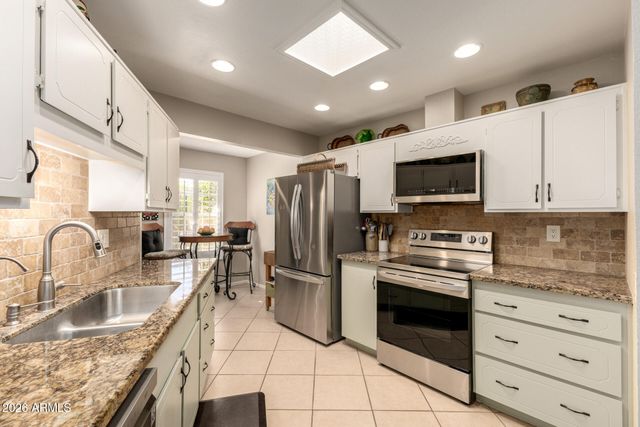 17026 N 107TH Avenue, Sun City, AZ 85373