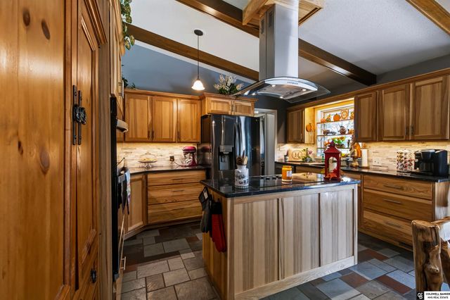 1221 Beechcraft Road, Lincoln, NE 68527