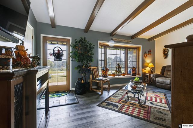 1221 Beechcraft Road, Lincoln, NE 68527
