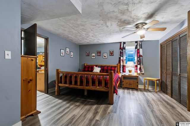 1221 Beechcraft Road, Lincoln, NE 68527