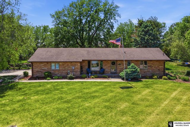 1221 Beechcraft Road, Lincoln, NE 68527