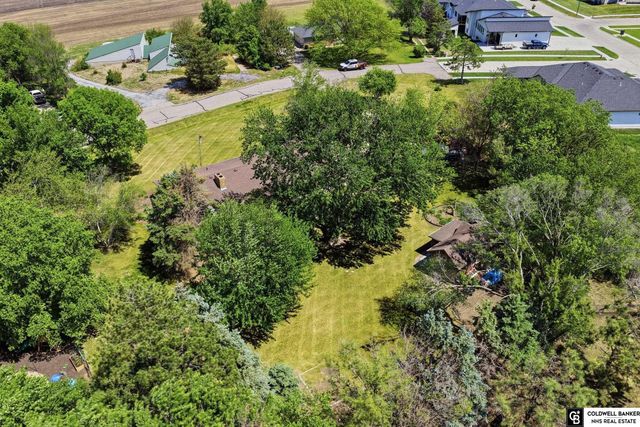 1221 Beechcraft Road, Lincoln, NE 68527