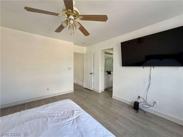 6745 Whipplewood Way, Las Vegas, NV 89148