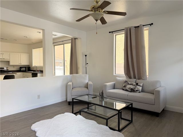 6745 Whipplewood Way, Las Vegas, NV 89148