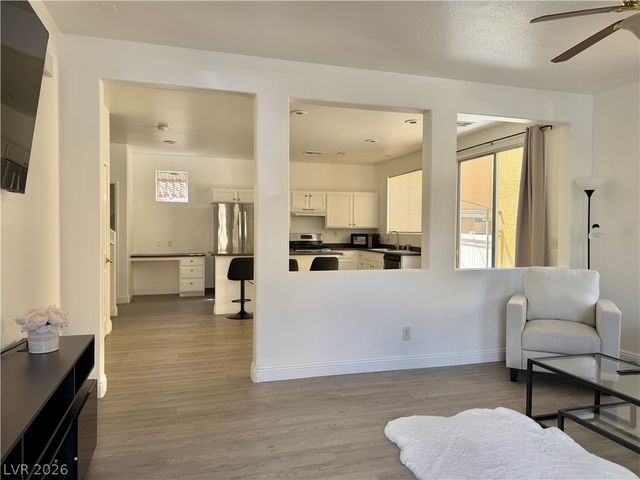 6745 Whipplewood Way, Las Vegas, NV 89148