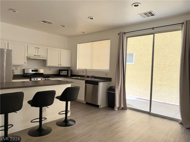 6745 Whipplewood Way, Las Vegas, NV 89148