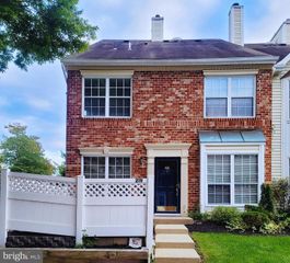 219 KEMPSEY DR, North Brunswick, NJ 08902