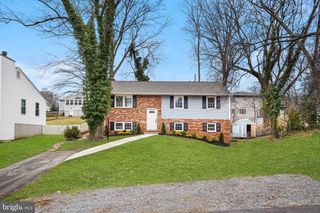 721 FAIRWAY DR, Annapolis, MD 21409