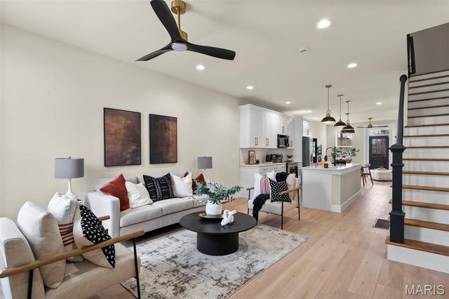 3144 Potomac Street, St Louis, MO 63118