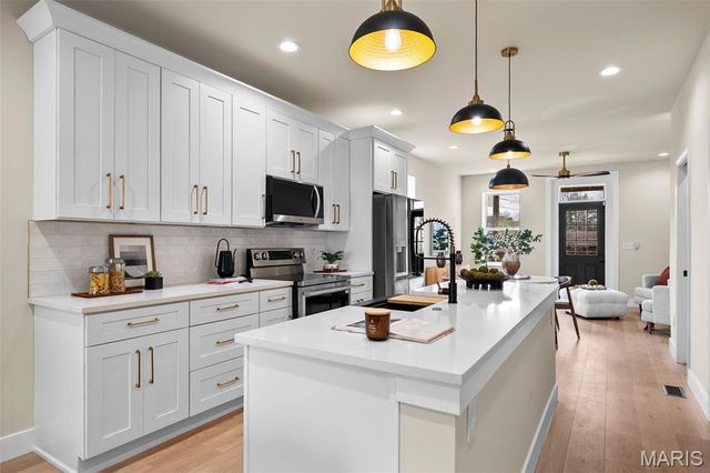 3144 Potomac Street, St Louis, MO 63118