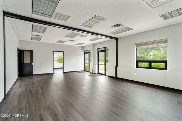 395 Main Street, West Creek, NJ 08092
