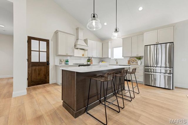 70 Eagles Watch Drive, Silex, MO 63377