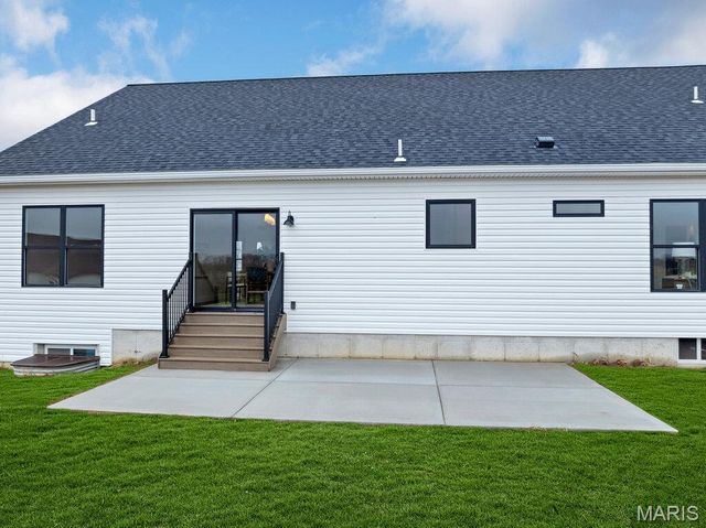 70 Eagles Watch Drive, Silex, MO 63377