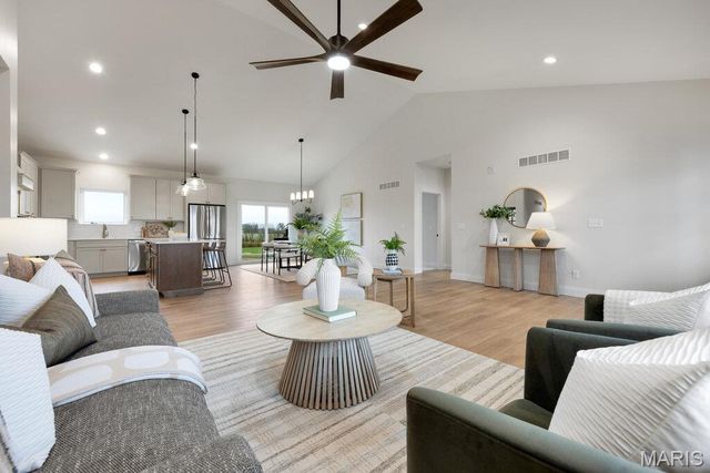 70 Eagles Watch Drive, Silex, MO 63377