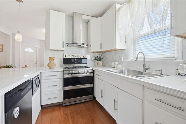 270 Woonasquatucket Avenue, North Providence, RI 02911