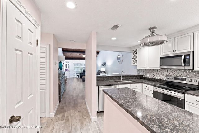 206 Augusta Way, Melbourne, FL 32940