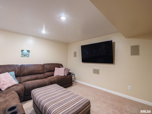 1509 HENRY Street, Pekin, IL 61554