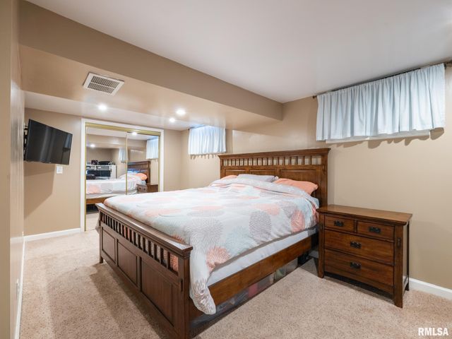 1509 HENRY Street, Pekin, IL 61554