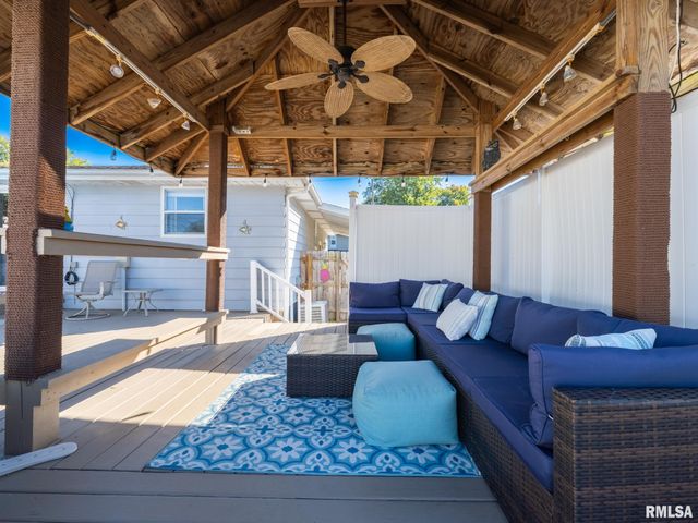 1509 HENRY Street, Pekin, IL 61554